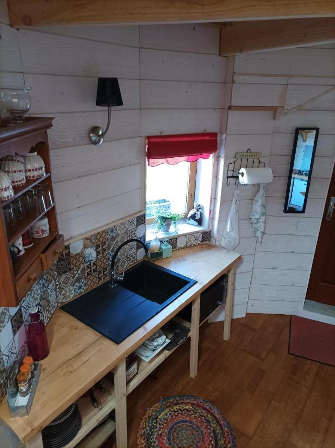 La Tour De Ver Gite Atypique Possibilite Table D'Hotes Sur Reservation Экстерьер фото
